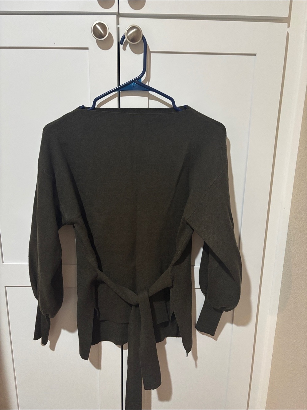 T by Tahari Green Swater Top